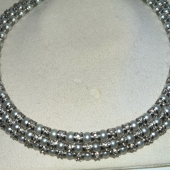 Christian Bernard Elegant Necklace - Picture 1 of 6